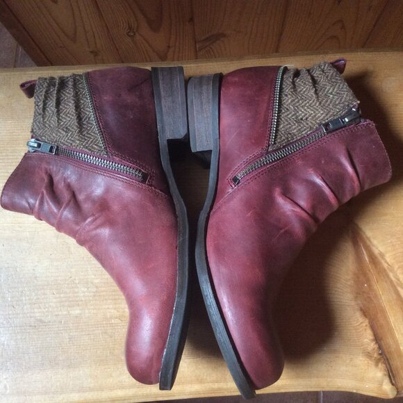 Caterpiller Red Cat Kiley Sedona Herringbone Leather Ankle Boot EUC Size 7.5 - Picture 3 of 7
